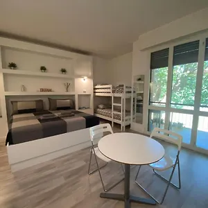 Bbqueen Sandonato Policlinico Bed & Breakfast